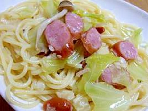 キャベツとウィンナーのパスタ